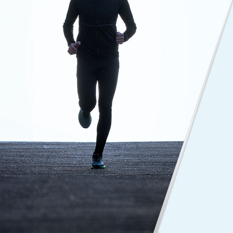 Bild eines rennenden Mannes